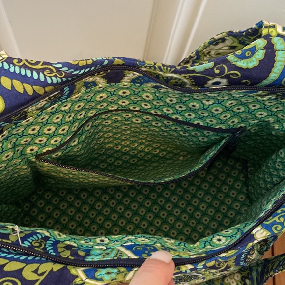 Vera Bradley Pleated Tote + Trifold Wallet Set in Rhythm and Blues (Retired) - Picture 8 of 13